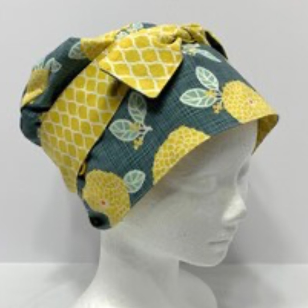 Scrub cap reversible OS